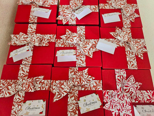 CHRISTMAS GIFT BUNDLE Set A with Box